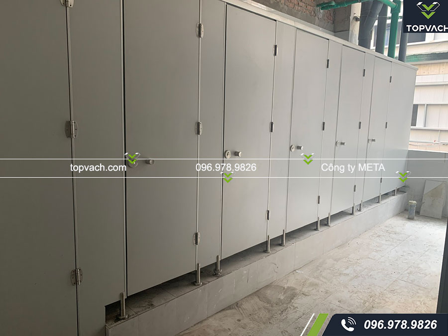Lắp đặt 700m2 vách ngăn vệ sinh cho nhà máy Vsun Vina