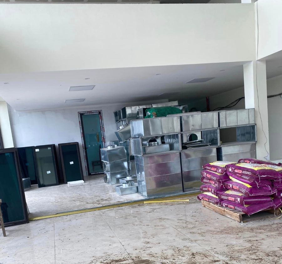 Lắp đặt vách ngăn vệ sinh cho Cung văn hóa nhà hát Phổ Yên