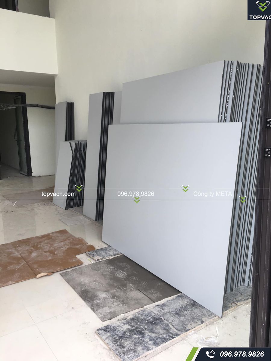 Lắp đặt vách ngăn vệ sinh cho Cung văn hóa nhà hát Phổ Yên