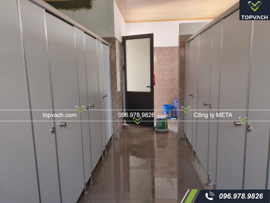 Lắp đặt vách ngăn vệ sinh cho Cung văn hóa nhà hát Phổ Yên