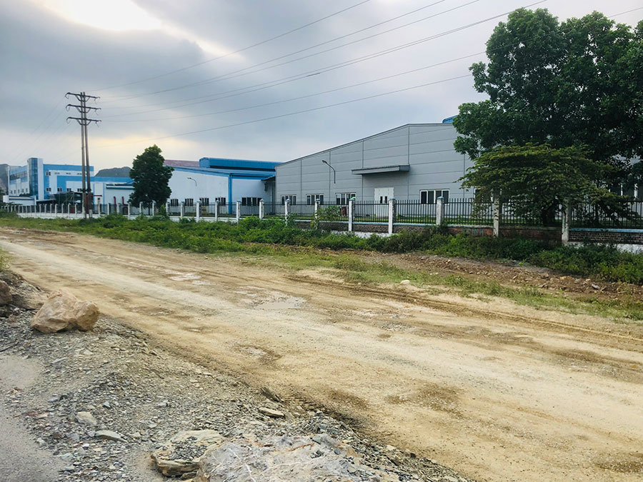 Lắp đặt vách ngăn vệ sinh cho nhà máy JY Hà Nam