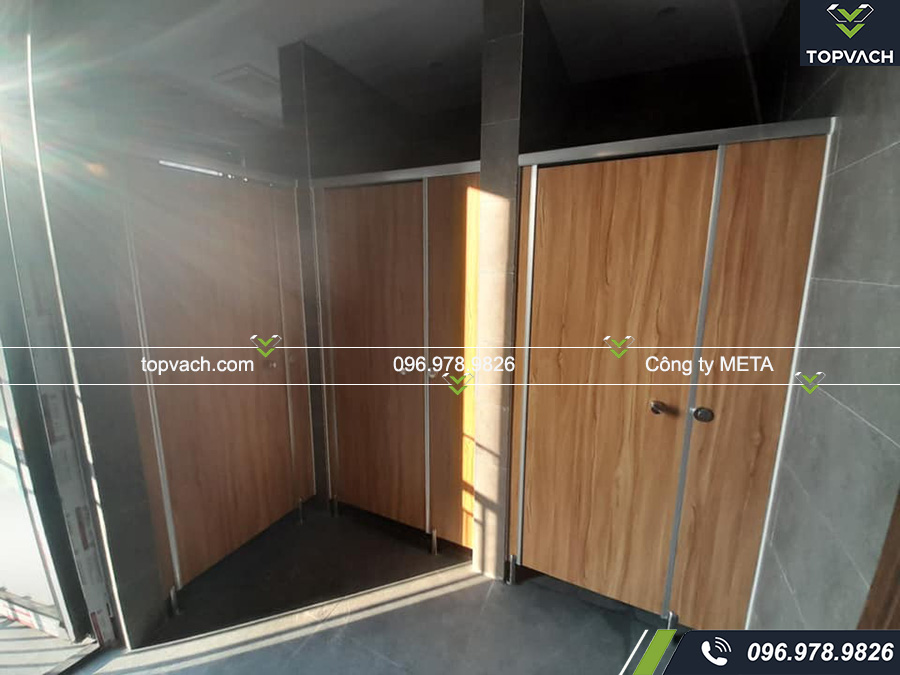 Thi công vách ngăn vệ sinh compact cho Trúc Lâm quán Tuệ