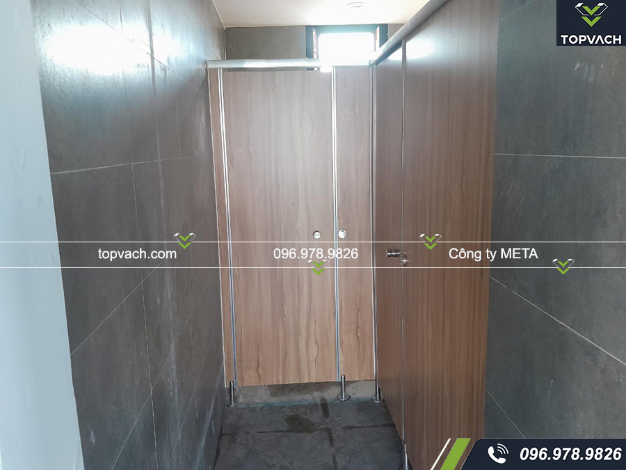 Thi công vách ngăn vệ sinh compact cho Trúc Lâm quán Tuệ