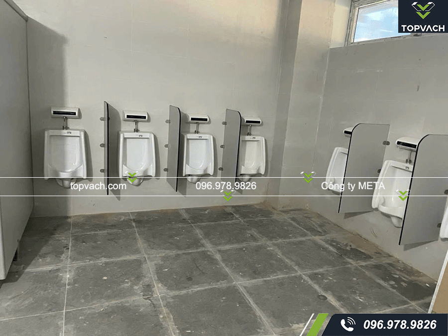 Lắp đặt vách ngăn vệ sinh cho bệnh viện đa khoa Quốc tế Vinmec Hạ Long