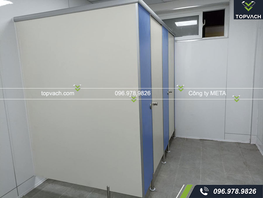 Thi công vách ngăn vệ sinh cho Trường tiểu học Chu Văn An